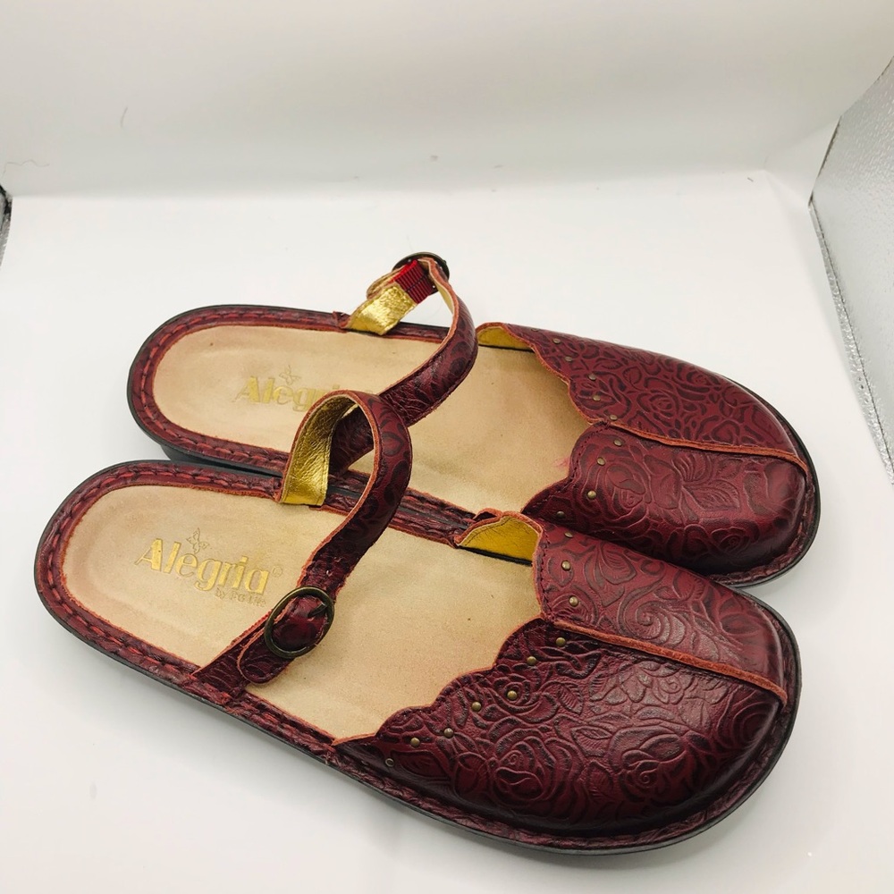 Alegria Women's Burgundy‎ Floral Leather Clogs with Strap - Picture 7 of 12